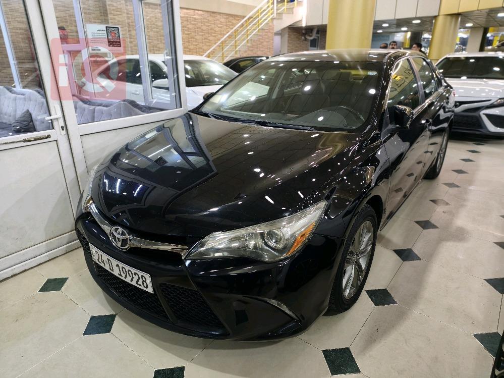 تۆیۆتا کامری